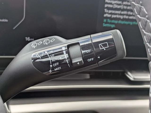 New 2026 Ceramic Silver Kia SX Prestige image 30