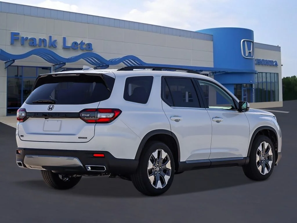 New 2026 Platinum White Pearl Honda AWD Touring image 4