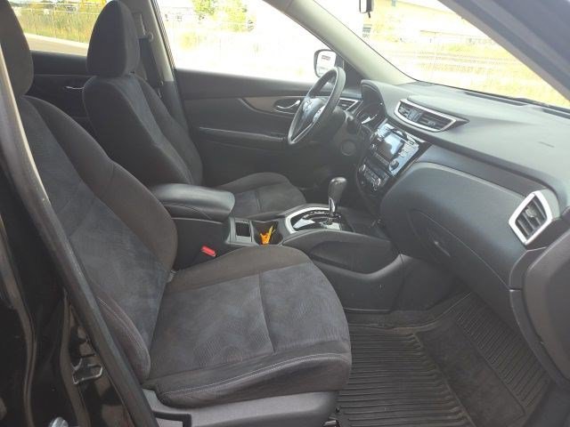 Used 2015 Super Black Nissan SV image 20