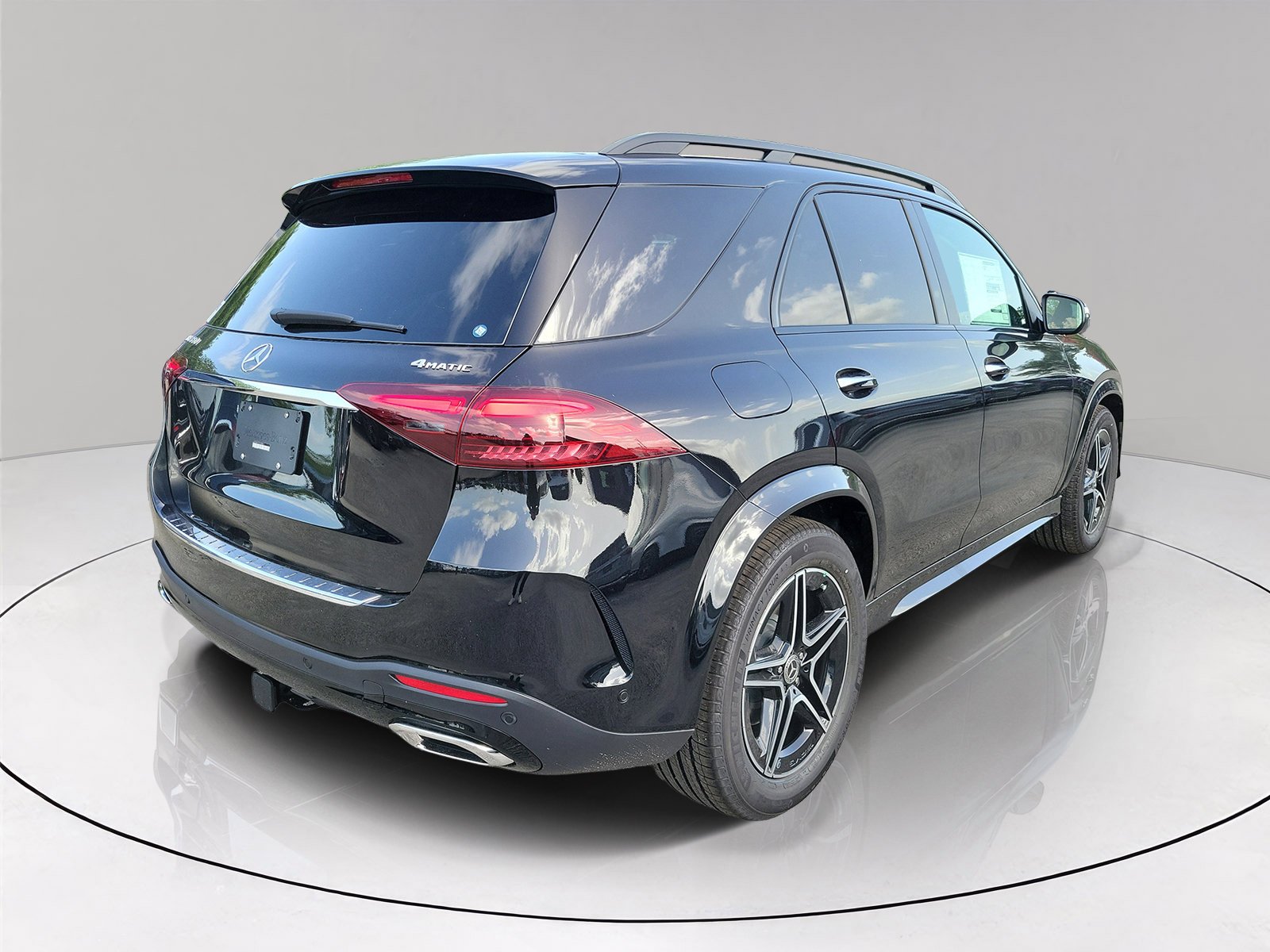 New 2026 Obsidian Black Metallic Mercedes-Benz GLE 350 image 37