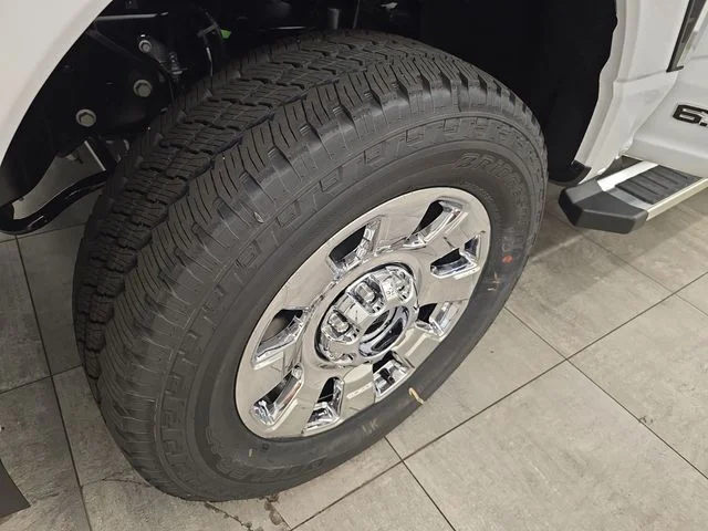 New 2026 Oxford White Ford F-350® Lariat® image 45