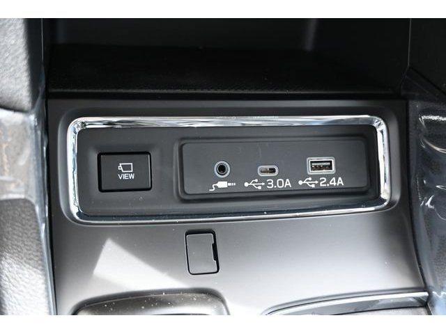 New 2026 White Subaru Onyx Edition Touring 7-Passenger image 58
