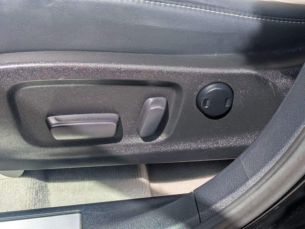 Used 2019 Black Lexus 350 image 26