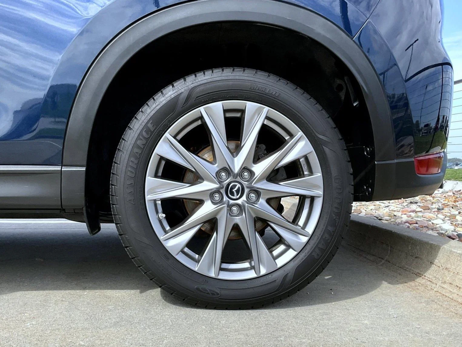 Used 2020 Blue Mazda Grand Touring image 23