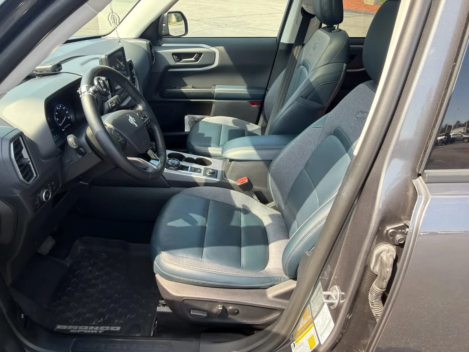Used 2023 Carbonized Gray Metallic Ford Outer Banks image 4