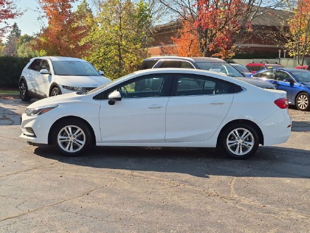 Used 2017 White Chevrolet LT image 4