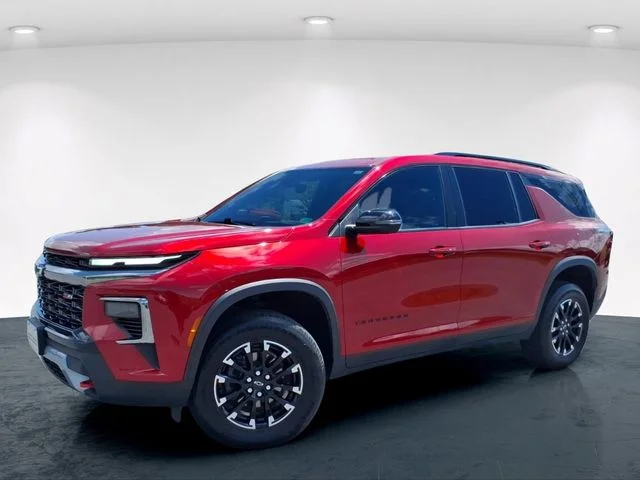 Used 2024 Red Chevrolet Z71 image 2