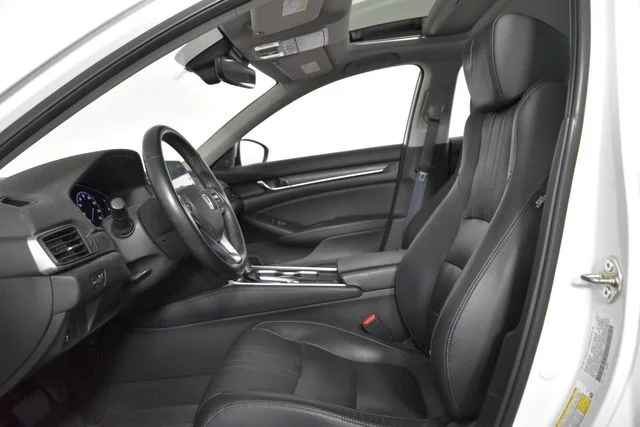 Used 2018  Honda EX-L image 12