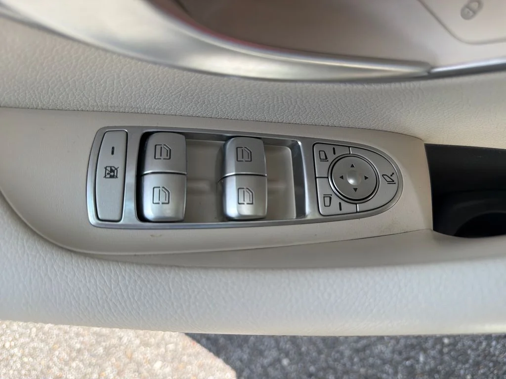 Used 2023 White Mercedes-Benz E 350 image 29