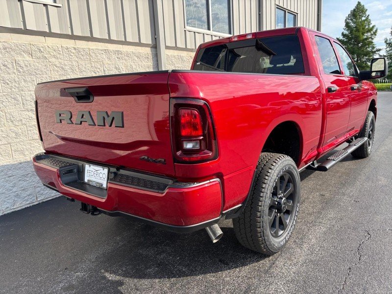 New 2026 Molten Red Pearl-Coat Exterior Paint RAM Black Express 4x4 image 3