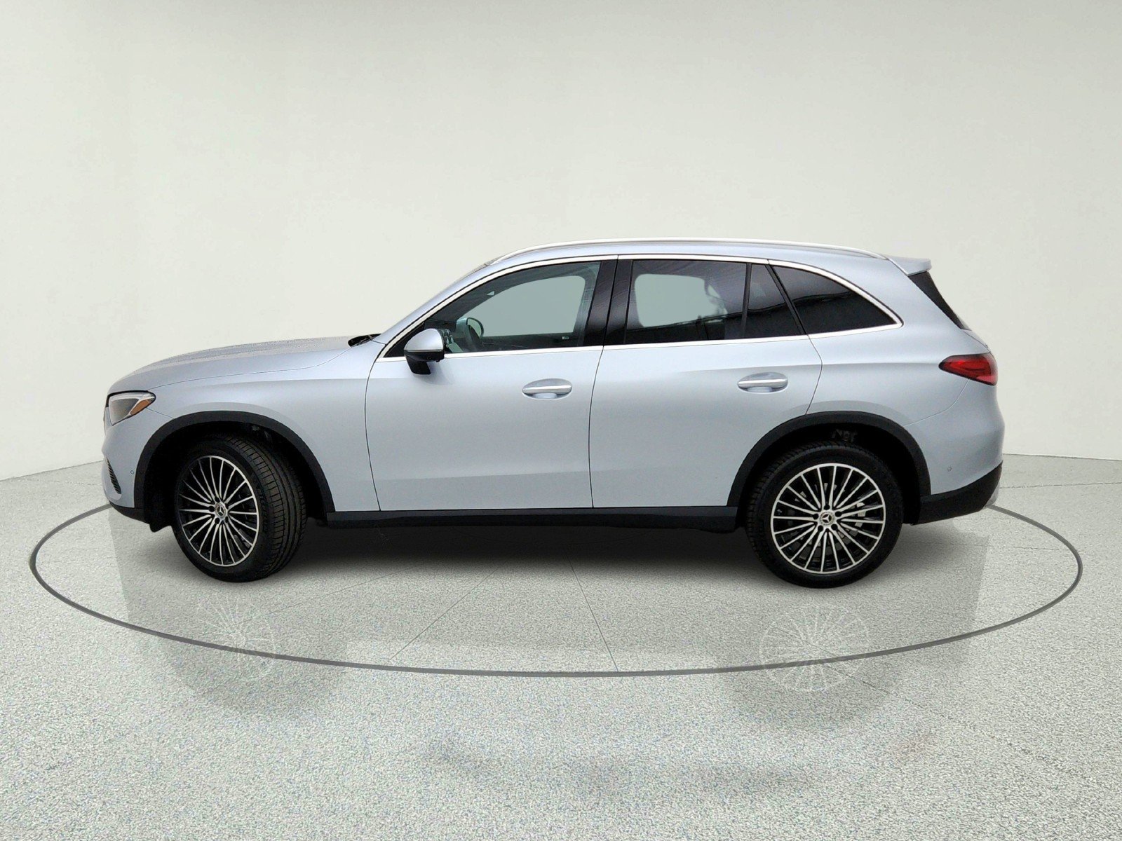 Certified Used 2026 Cirrus Silver Metallic Mercedes-Benz GLC 300 image 14