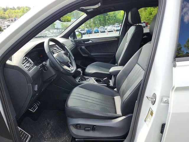 Used 2023 White Volkswagen 2.0T SE R-Line Black image 13