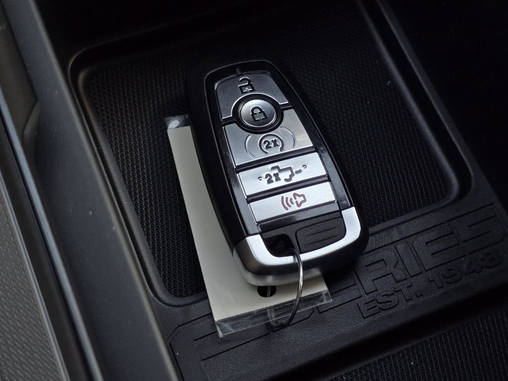 New 2026 Agate Black Metallic Ford F-250® Lariat® image 46