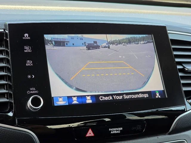 Used 2023 White Honda RTL image 31