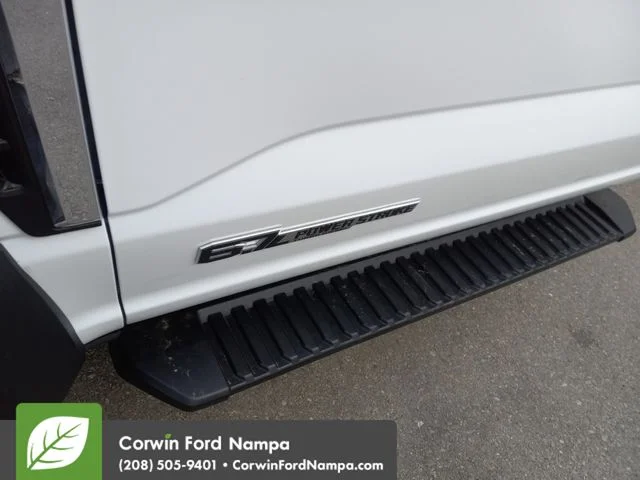 2025 Ford F-550 Super Duty Chassis Cab XL - Photo 10