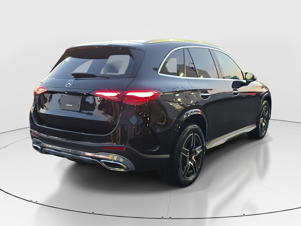 Certified Used 2026 Black Mercedes-Benz GLC 300 image 5