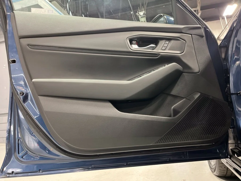 2025 Honda Accord Hybrid EX-L - Photo 47