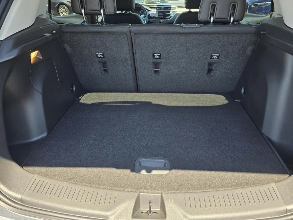 Used 2023 Moonstone Gray Metallic Buick Select image 19