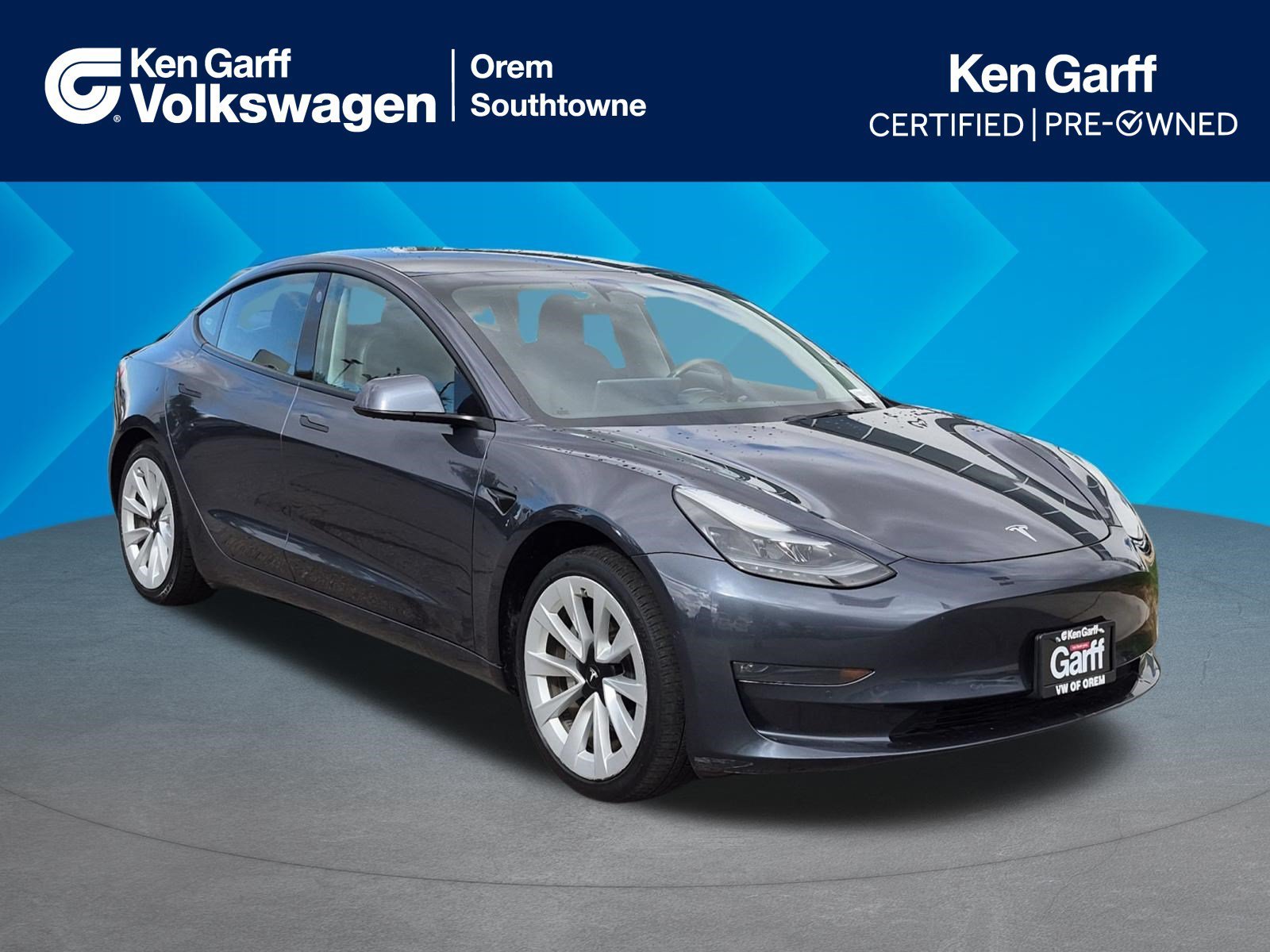 Used 2022 Midnight Silver Metallic Tesla Long Range image 1