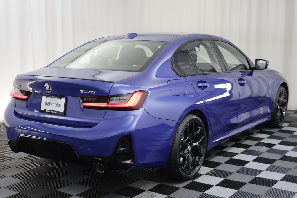 New 2026 Portimao Blue Metallic BMW 330i xDrive image 17