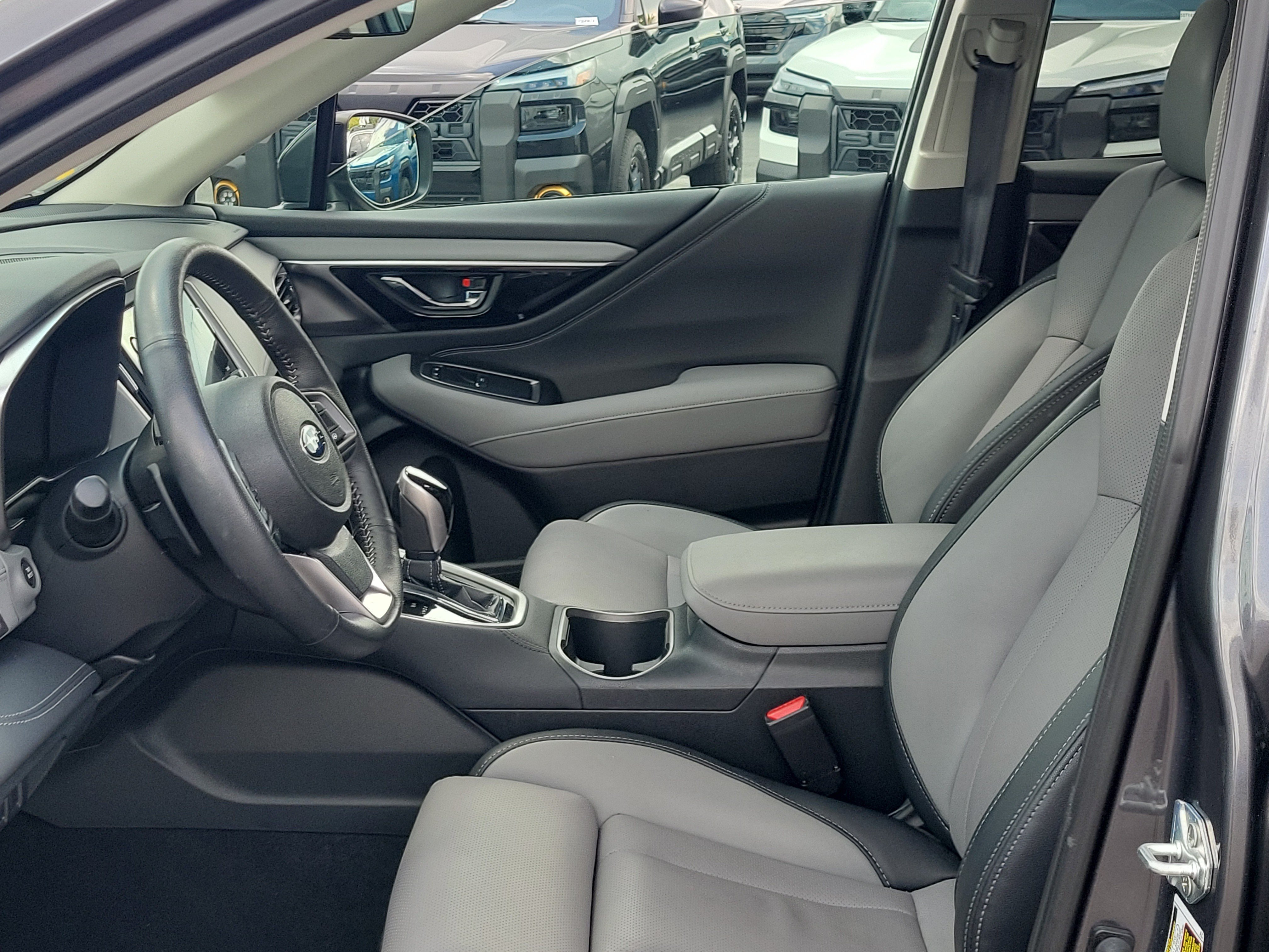 Used 2025 Magnetite Gray Metallic Subaru Limited image 21