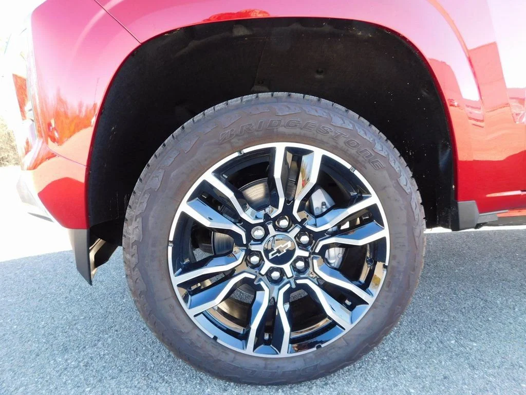 2026 Chevrolet Colorado Z71 - Photo 14