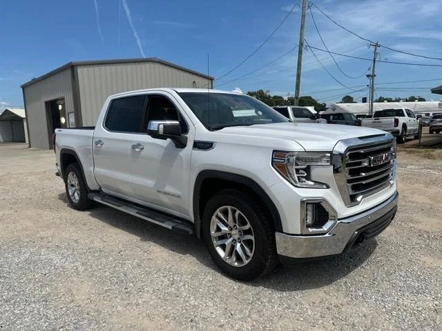 Used 2022 White GMC SLT image 1