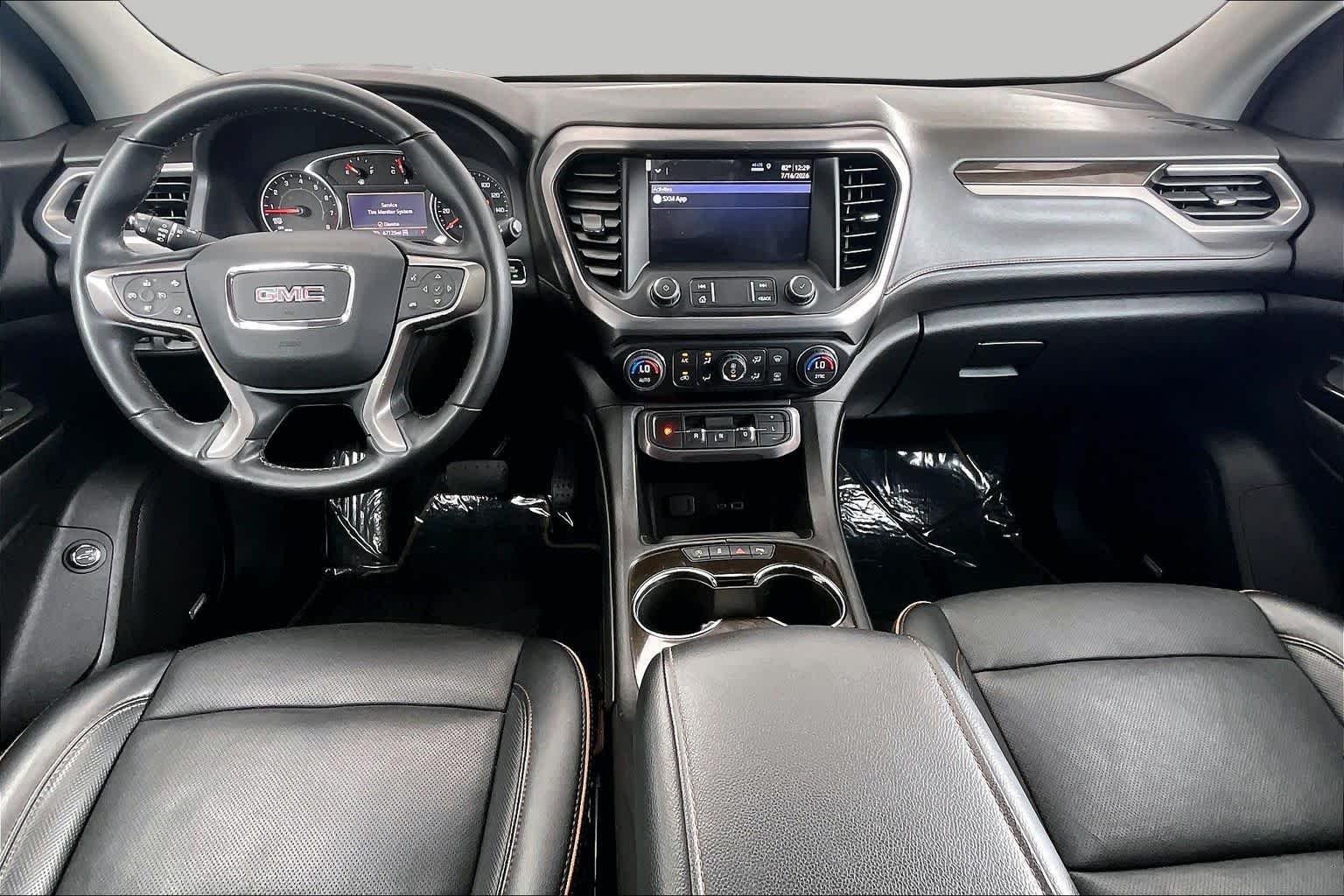 Used 2023 White Frost Tricoat GMC AT4 image 15