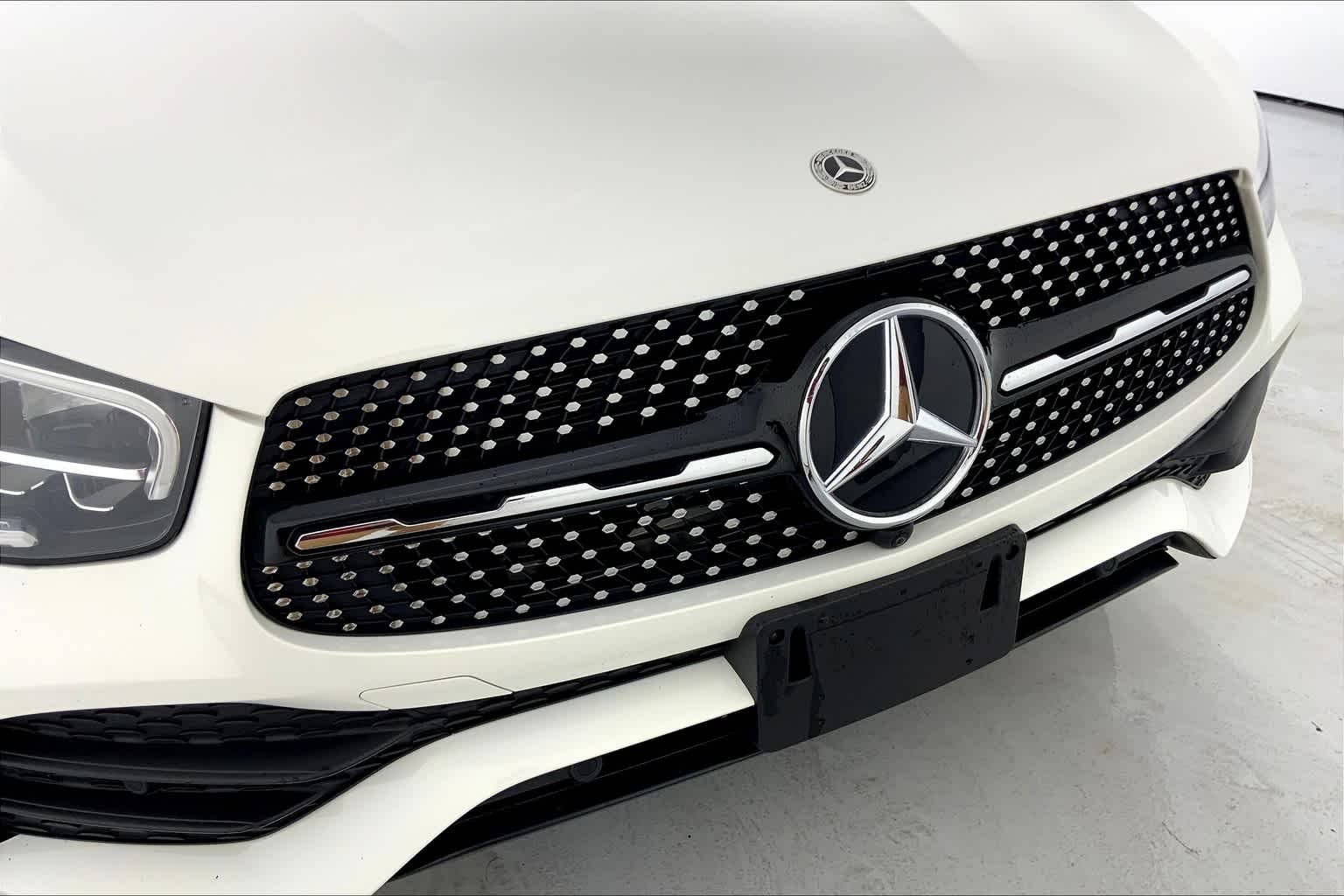 Used 2021 Polar White Mercedes-Benz GLC 300 image 29