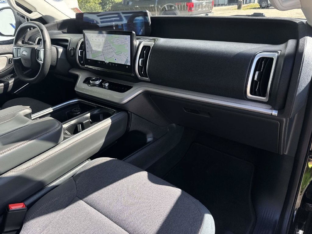 Used 2025 Black Ford Active image 19