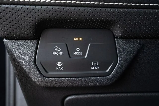 2026 Volkswagen Atlas Cross Sport SE w/Tech - Photo 22