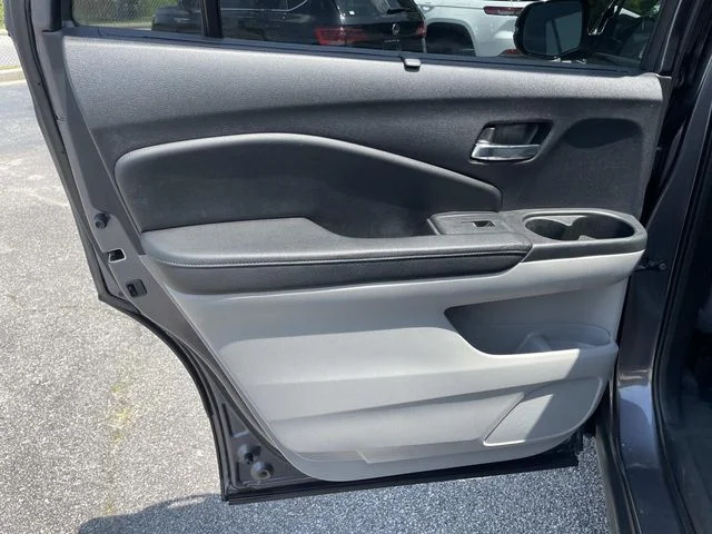 Used 2019 Gray Honda Touring image 12