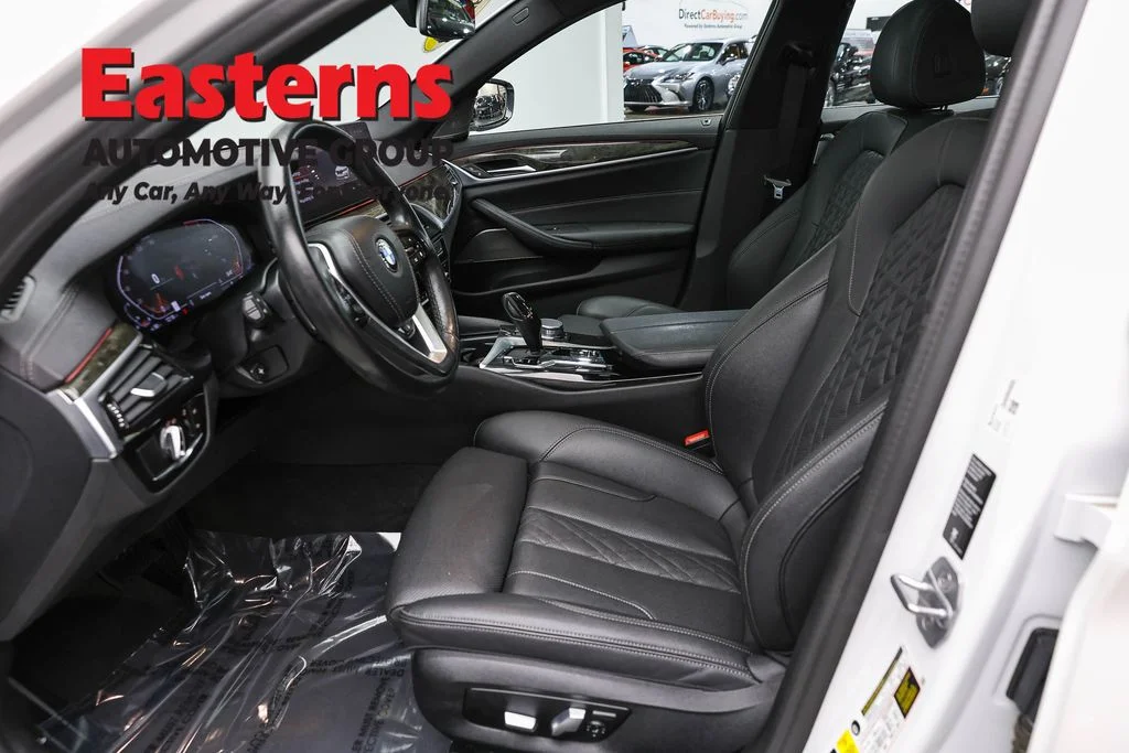 Used 2022 White BMW 530i xDrive image 14