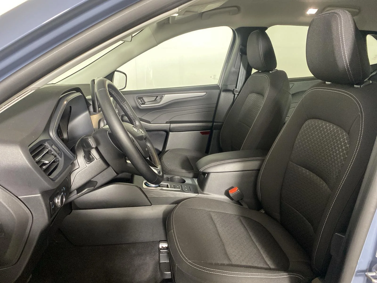 Used 2025 Vapor Blue Ford  image 13