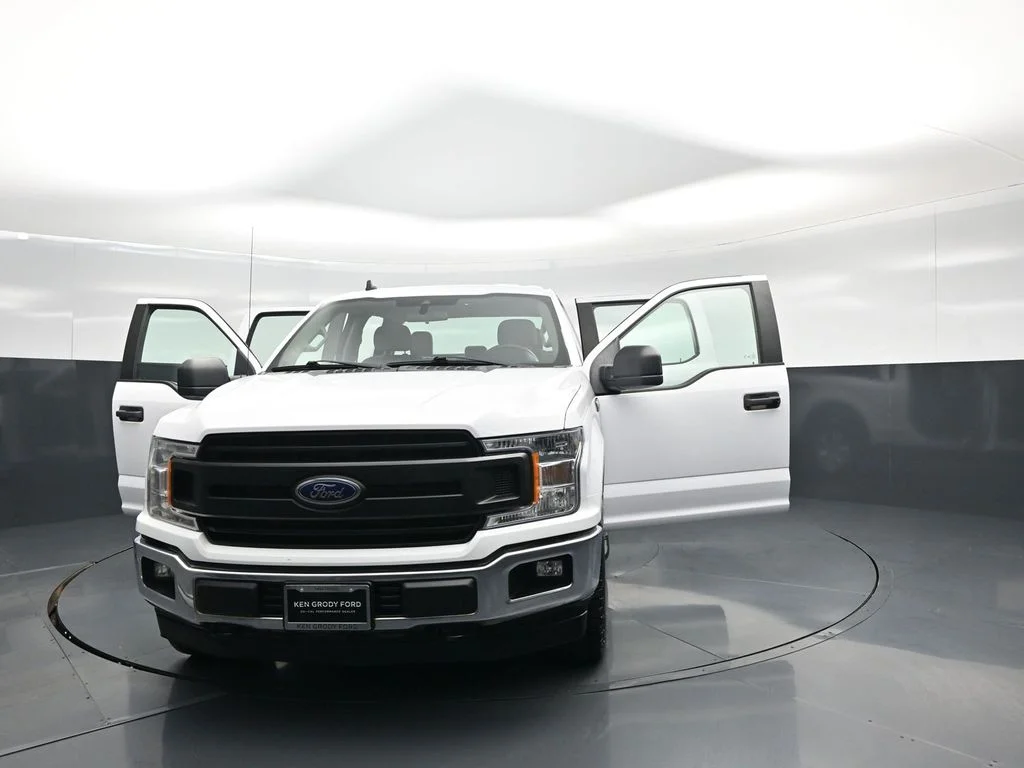 Used 2020 White Ford XL image 26