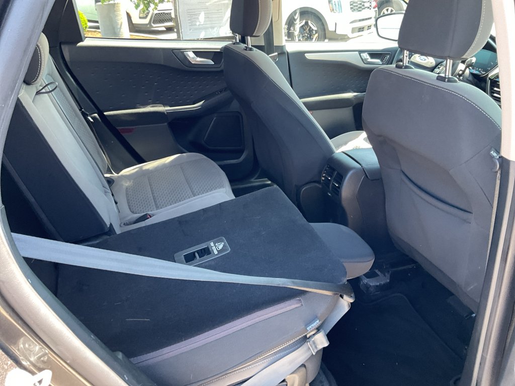Used 2020 Magnetic Metallic Ford SE image 14