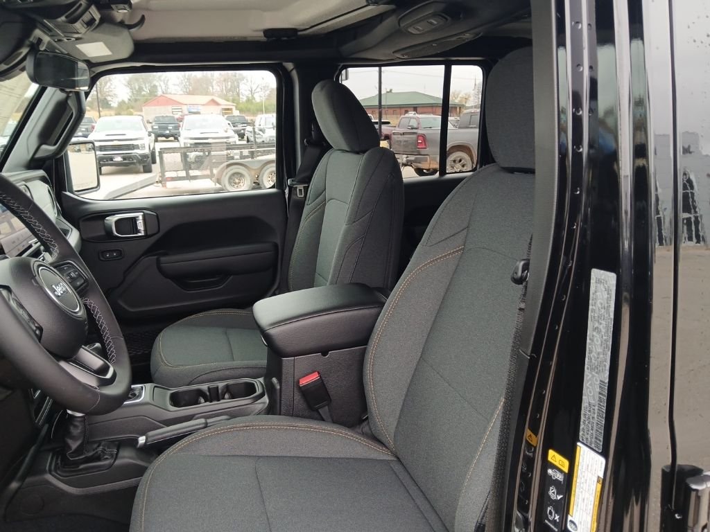 New 2026 Black Clear-Coat Exterior Paint Jeep Sport S image 29