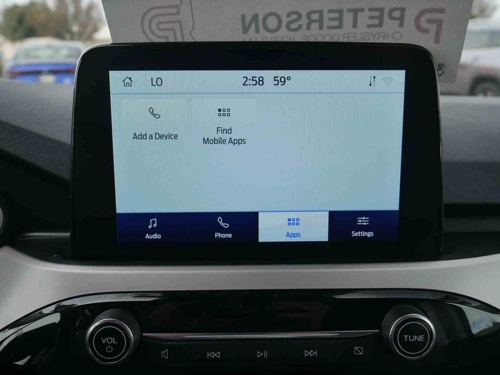 Used 2022 Red Ford SE image 25