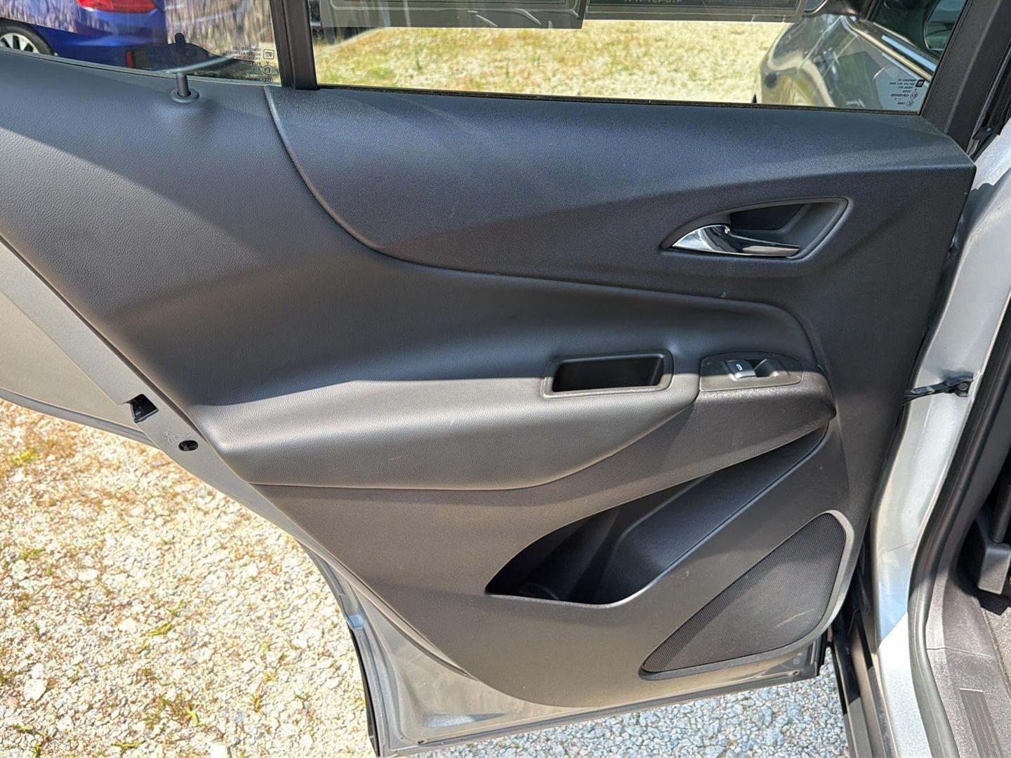 Used 2024 Sterling Gray Metallic Chevrolet LT image 17