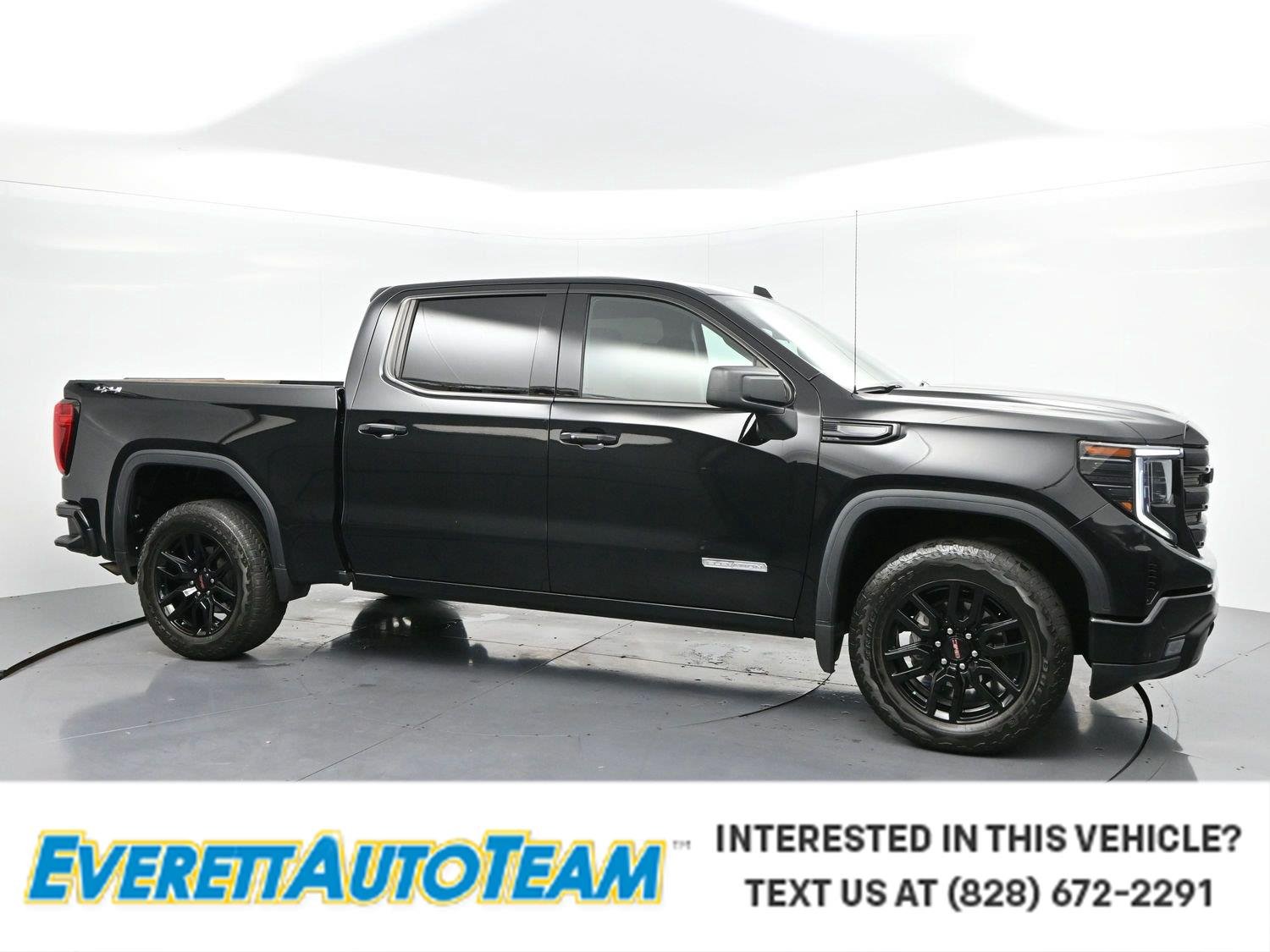 Used 2024 Onyx Black GMC Elevation image 1