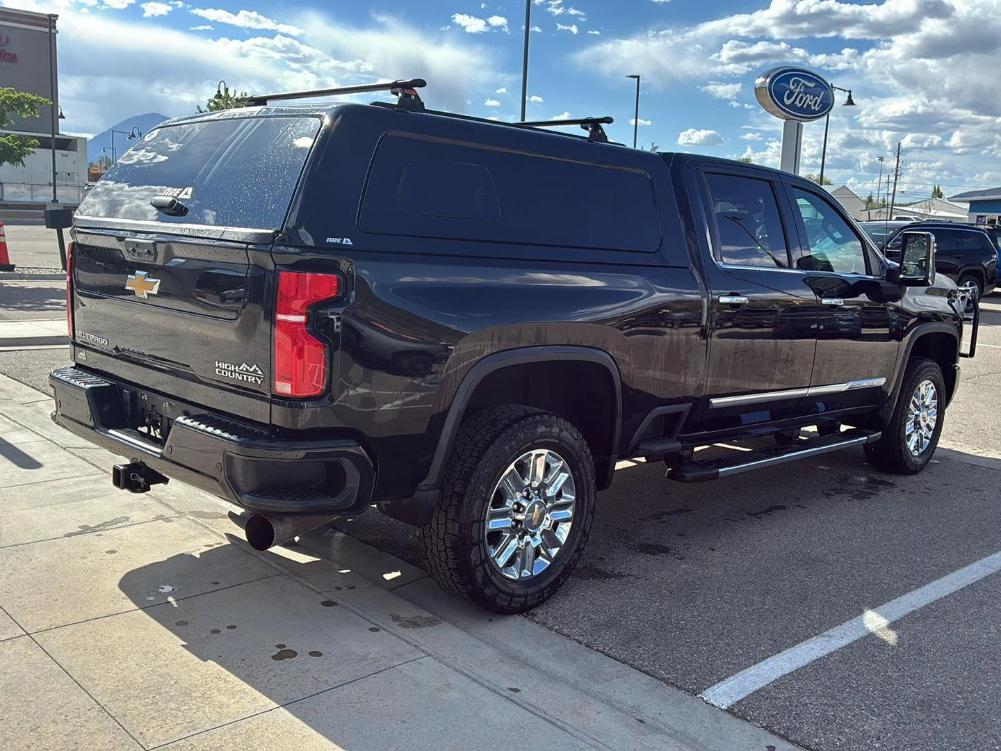 Used 2024 Black Chevrolet High Country image 3