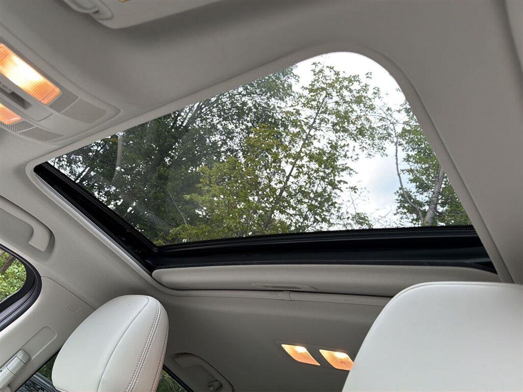 Used 2020 Deep Crystal Blue Mica Mazda Grand Touring image 3