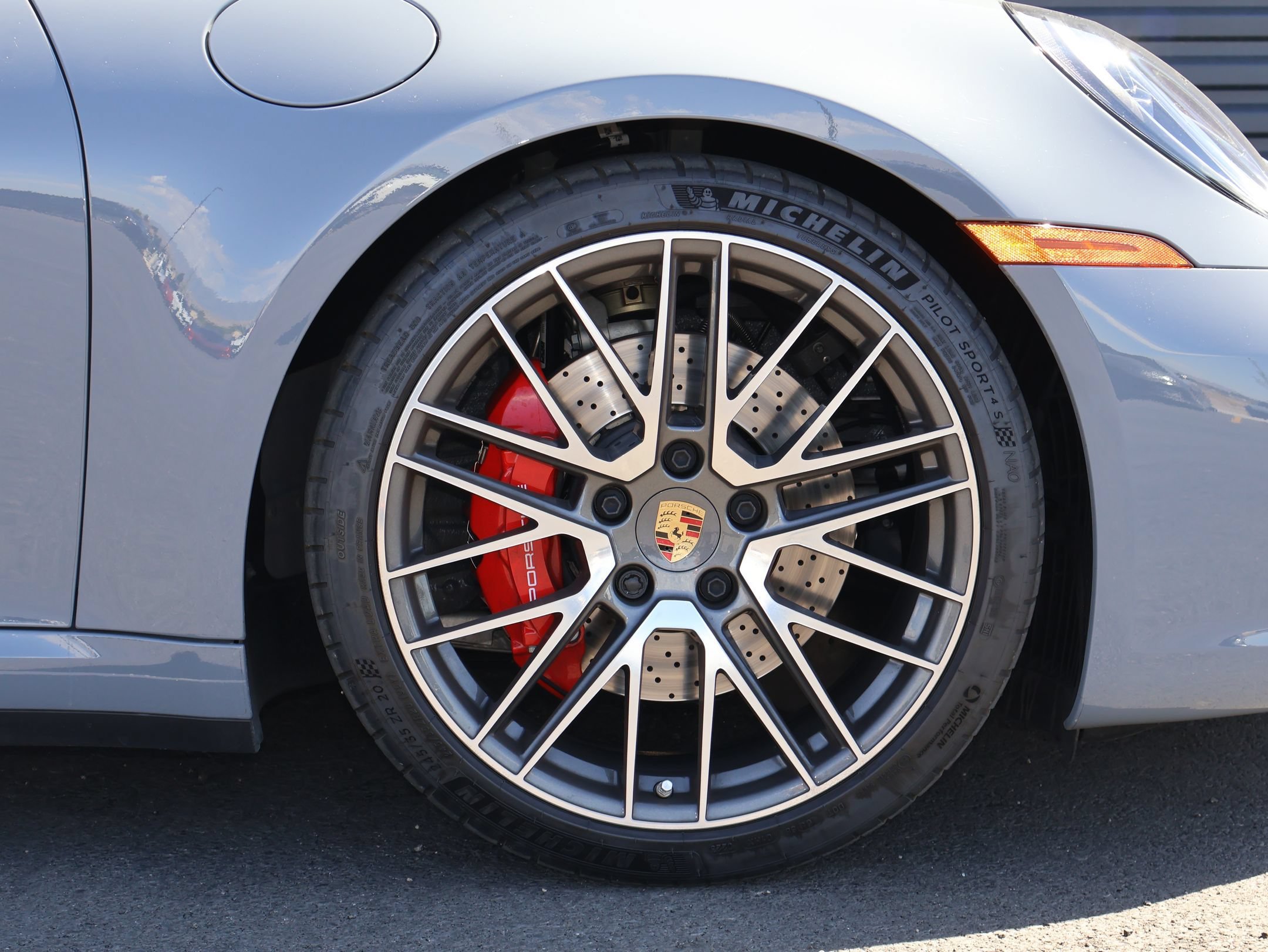 Certified Used 2023 Arctic Grey Porsche Carrera 4S image 28