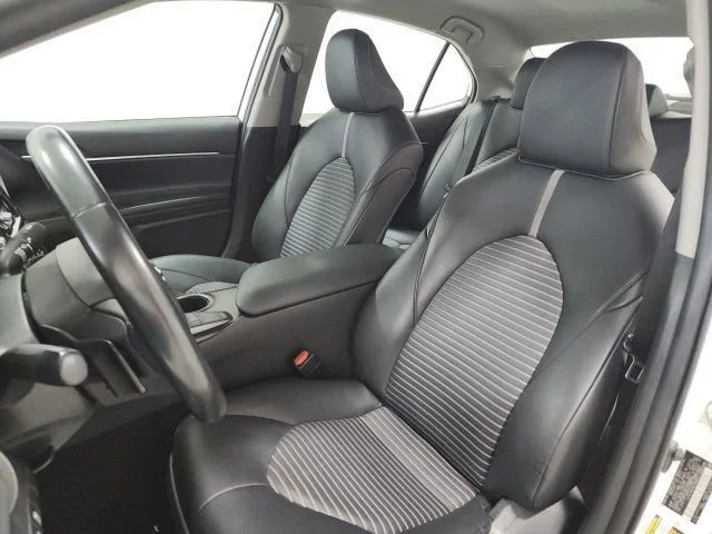 Used 2024 Ice Cap Toyota SE image 19
