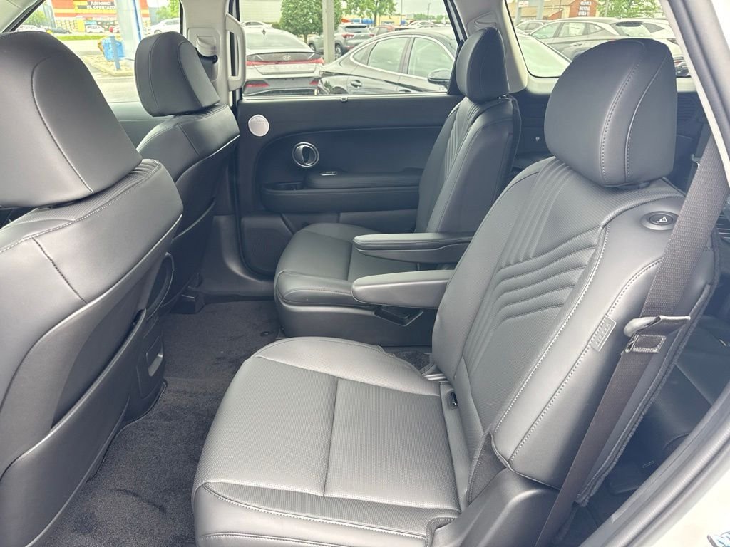 New 2026 White Hyundai SEL Premium AWD image 12
