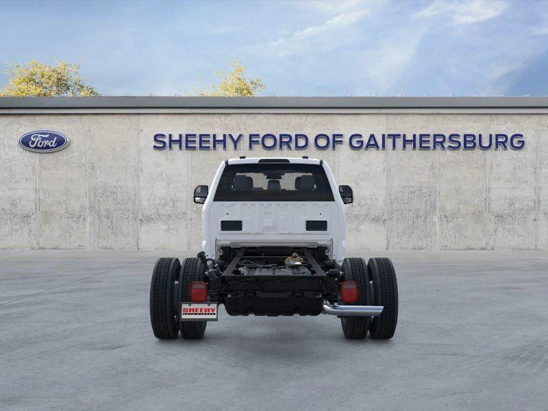 New 2026 Oxford White Ford XL image 6