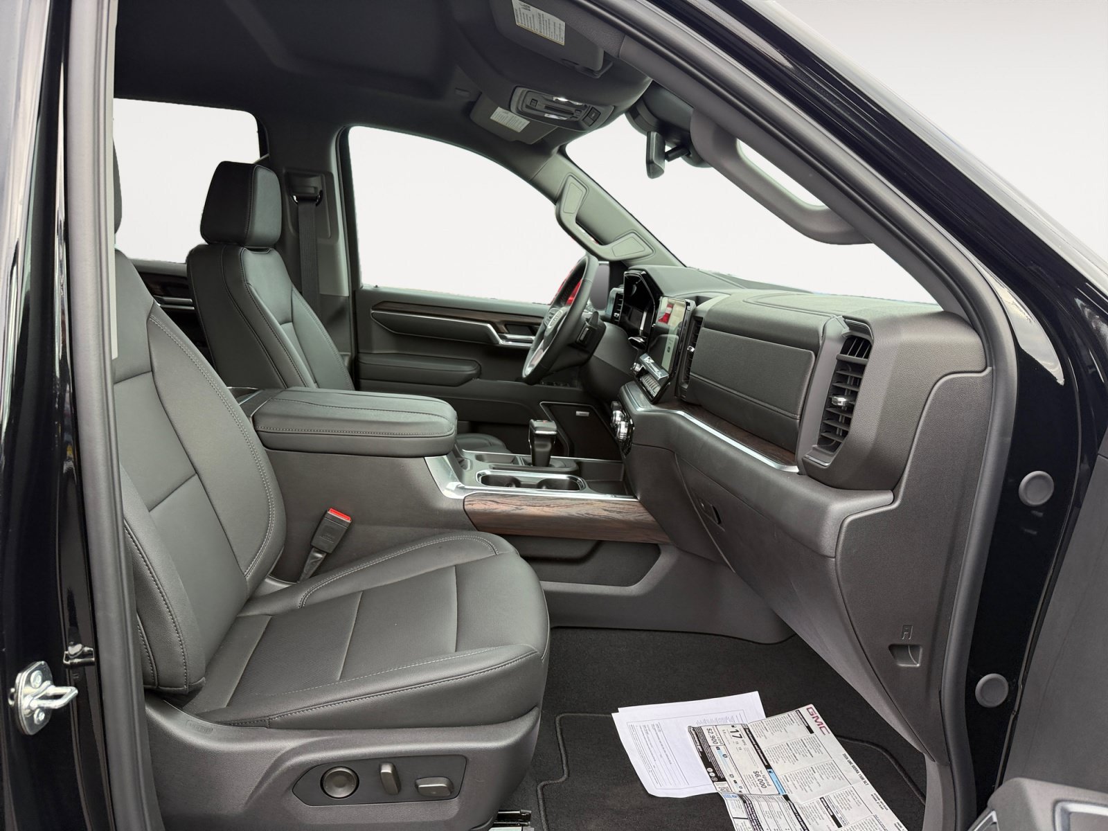 New 2026 Onyx Black GMC SLT image 19