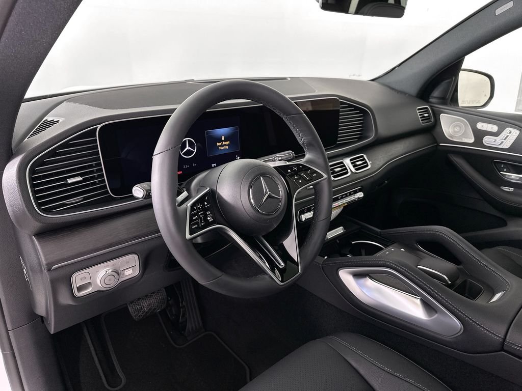 New 2026 MANUFAKTUR Moonlight White Magno Mercedes-Benz GLE 450 image 9