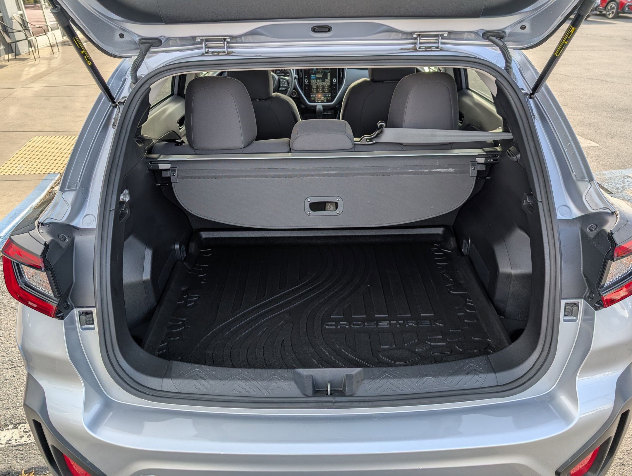 Used 2025 Ice Silver Metallic Subaru Premium image 28
