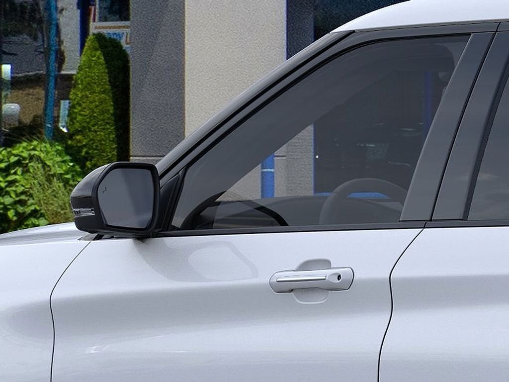 New 2026 Space White Metallic Ford Platinum™ image 20